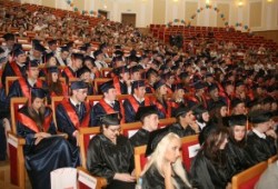 Выпускникам Донецкого нацуниверситета вручат дипломы российского образца