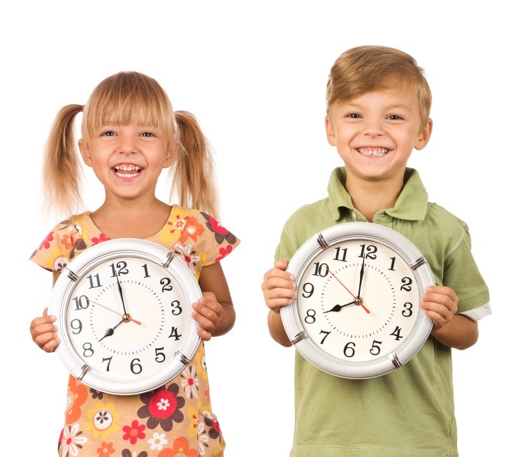 Как проходит  обучение детей времени на часах