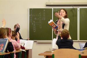 В 2015 году надбавки к оплате труда педагогов сохранятся,   Инна Совсун