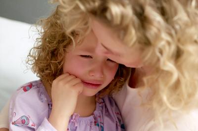 Почему ребенок плачет